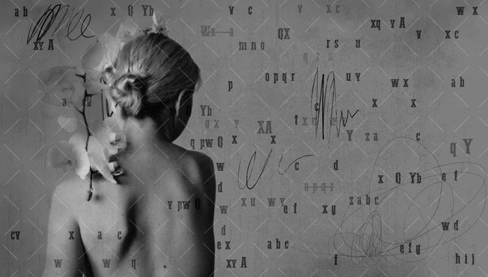 Black and White Woman Figure Wallpaper: Modern Body Line Art, Peel and Stick