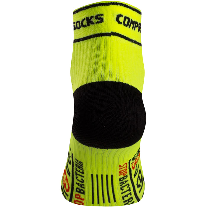 ELEVEN SPORTSWEAR LUCA compression socks - fluo