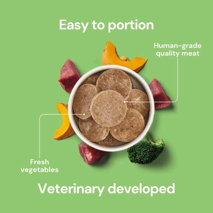 A bowl of Fresh Medallions - Lamb 800g with meat, pumpkin & broccoli, labeled with key benefits.