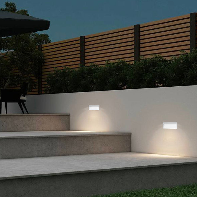 Outdoor Wall Lamp A228
